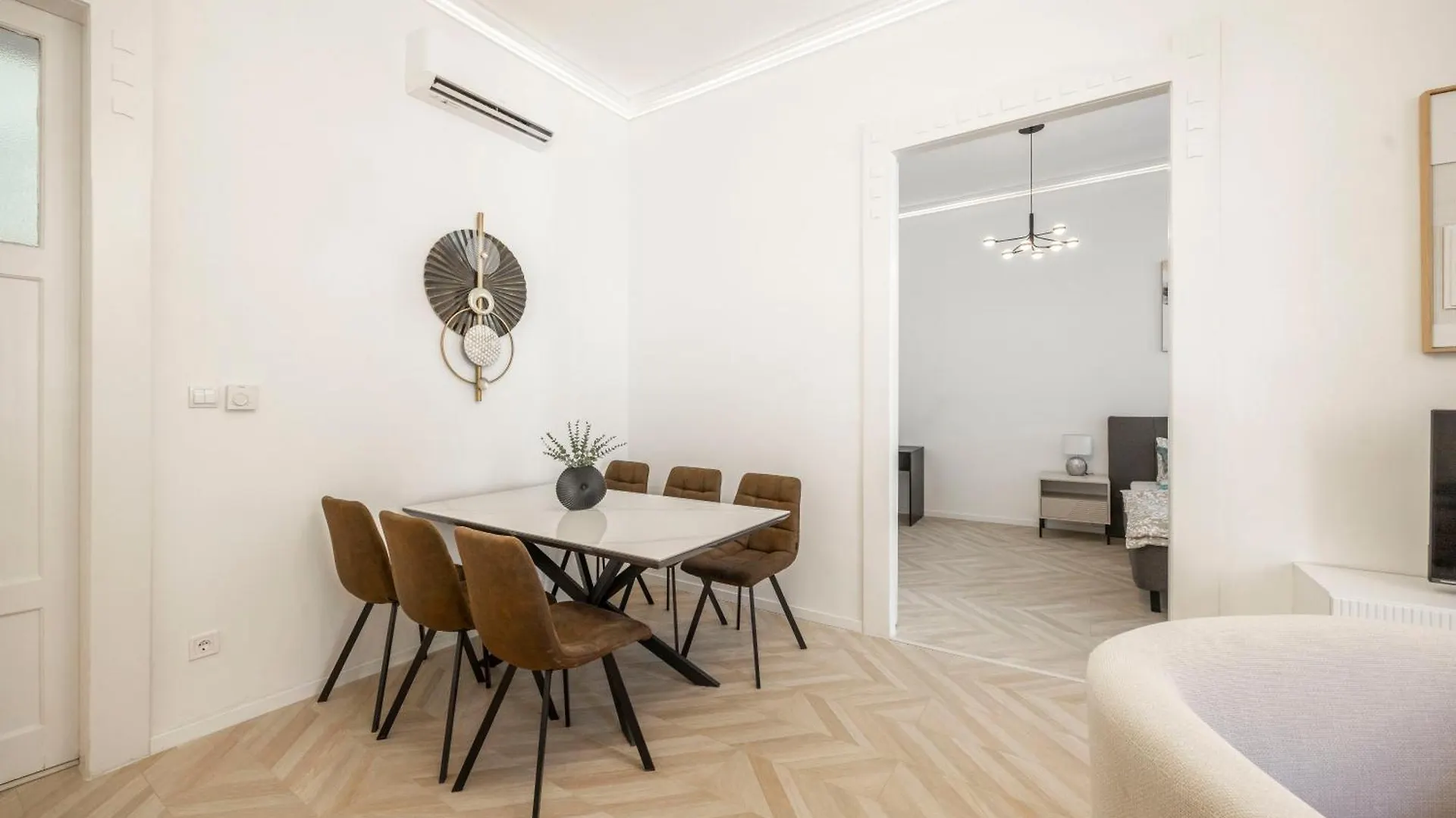 Classy & Cozy Dream Home In The Center Of Budapest Hungary